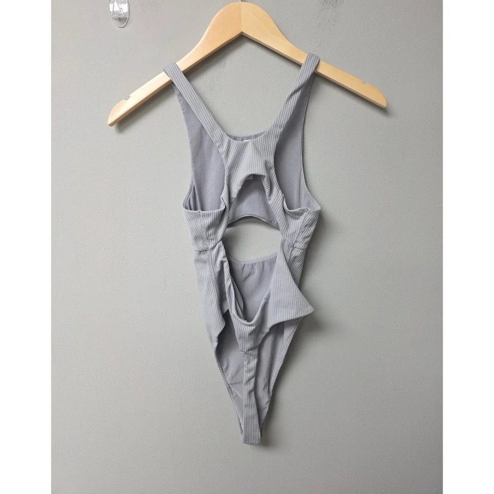 For Love & Lemons Front Keyhole Cutout Ribbed Bodysuit Womens XS Lavander Gray - Picture 4 of 8